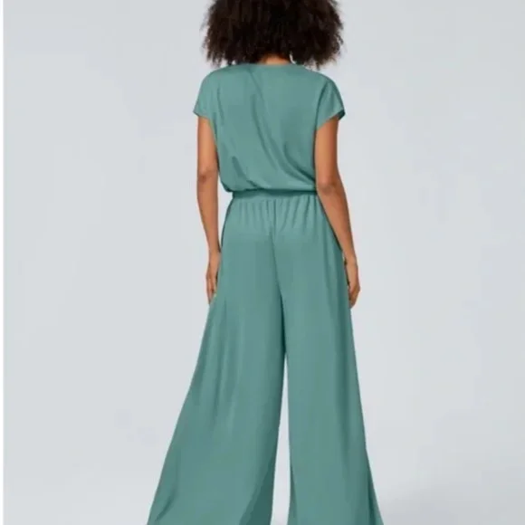 Women’s Halara Jumpsuit Wide Leg Comfy Tags Size L - Picture 3 of 7